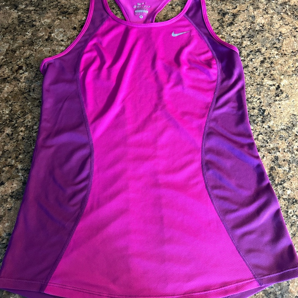 Nike Pink Sleeveless Fitted Tank Top